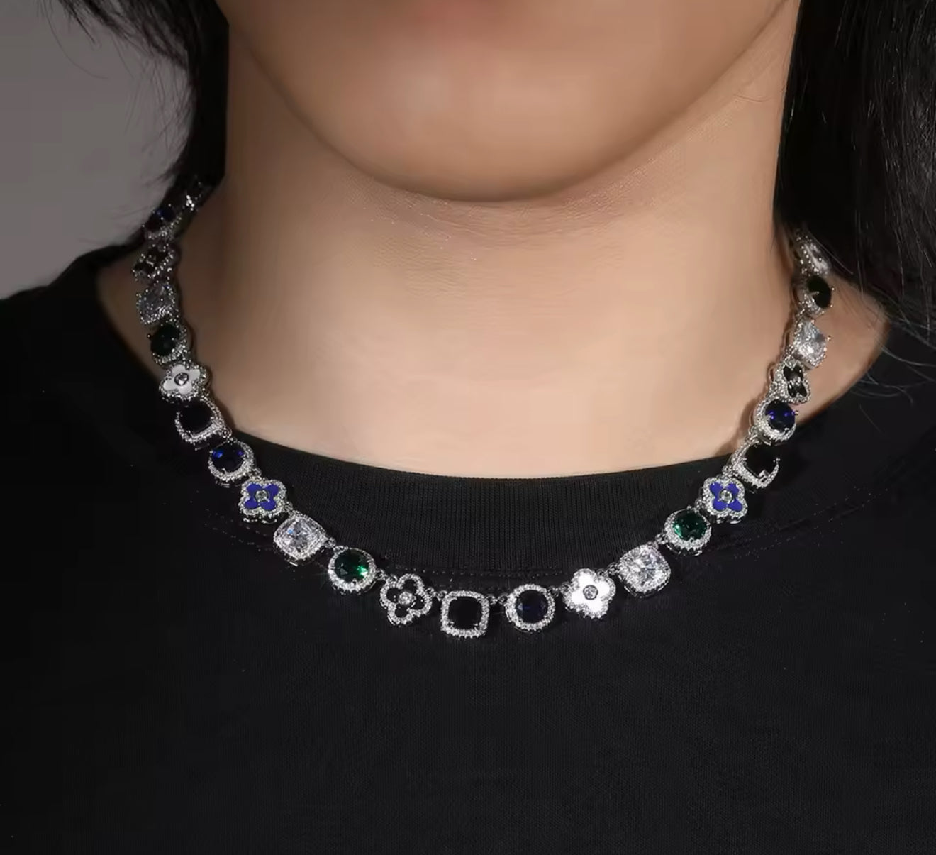 De Fleur Bleu Necklace